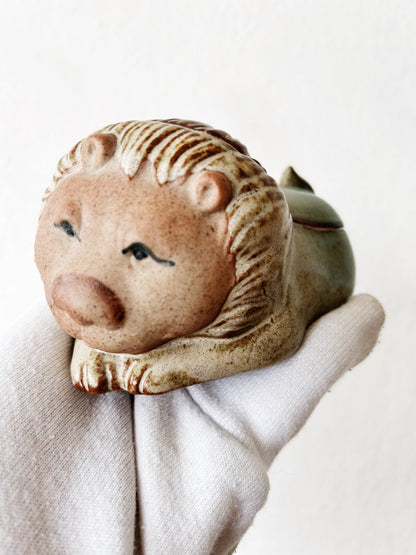 Vintage Lion Pottery Box