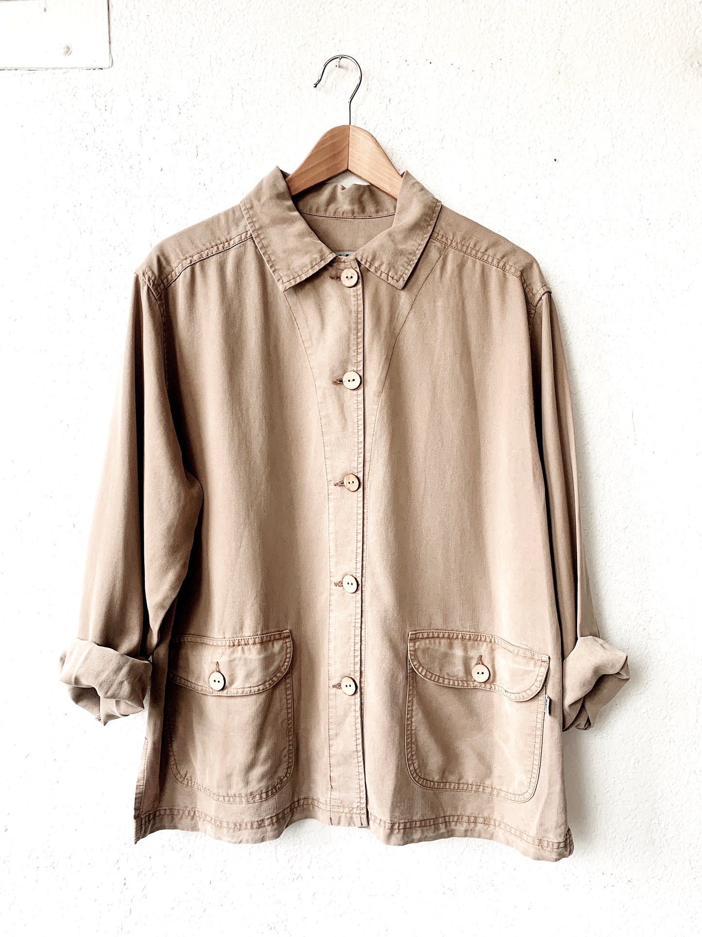 Soft and Versatile Tencel Shirt Jacket