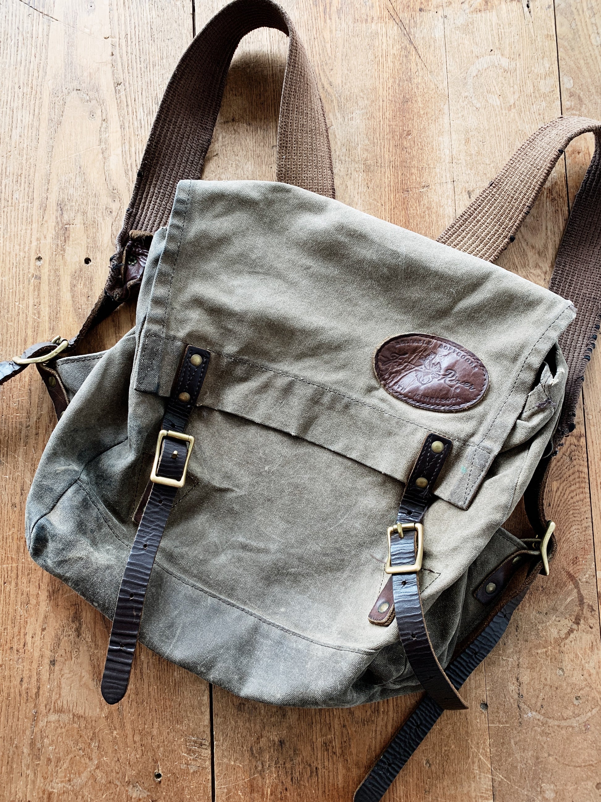 Vintage Frost River Waxed Canvas and Leather Backpack – Maven Collective Vintage Frost River Waxed Canvas and Leather Backpack – Maven Collective
