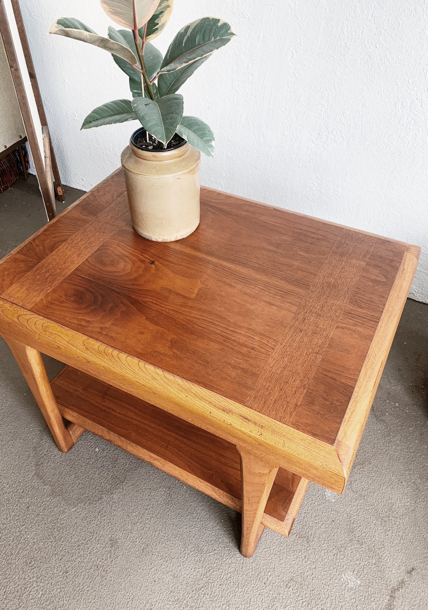 Mid Century Lane Alta Vista Walnut Side Table