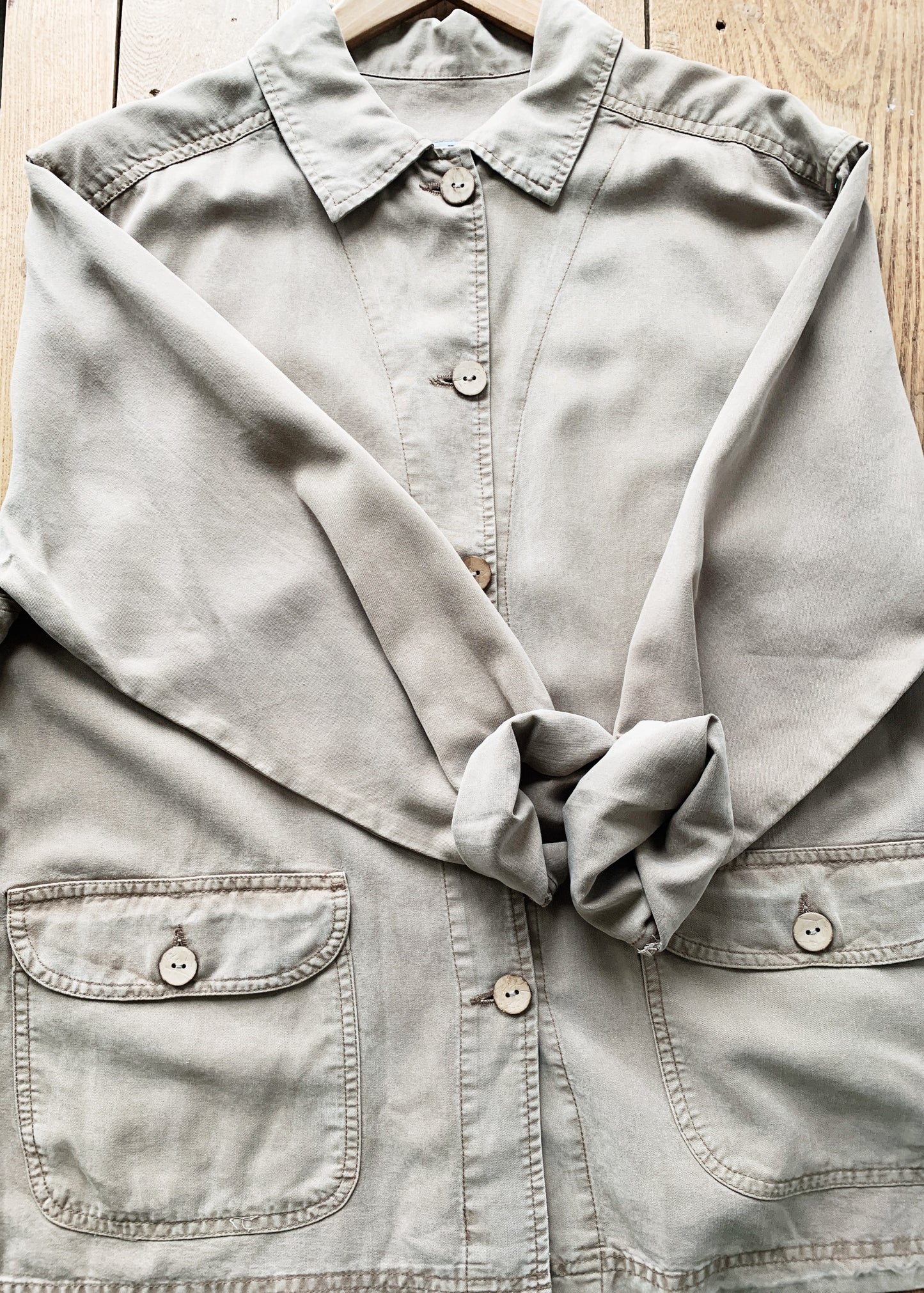 Soft and Versatile Tencel Shirt Jacket