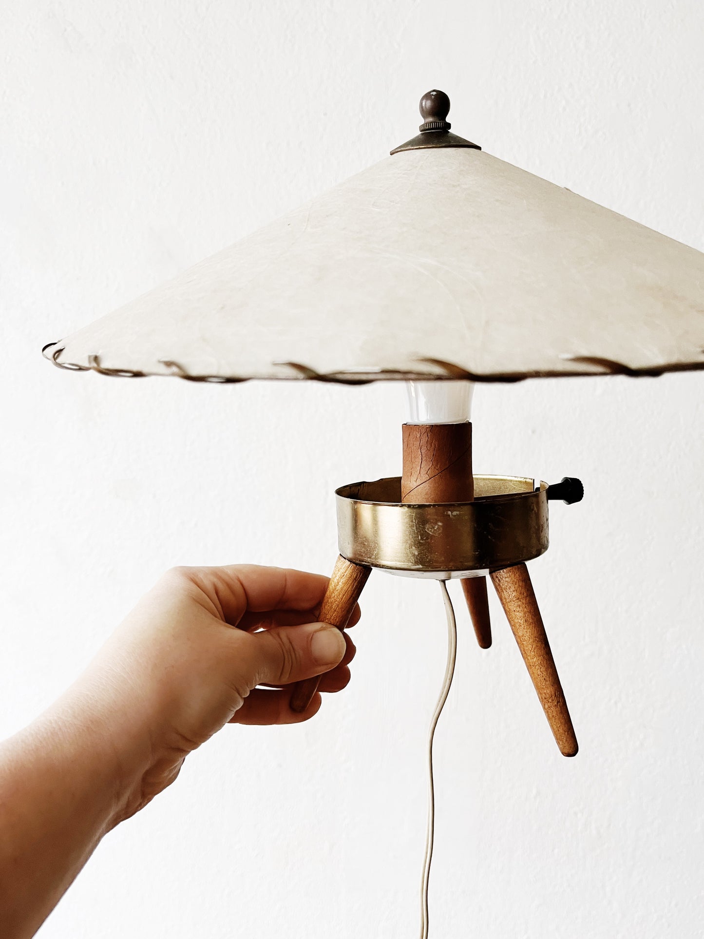 Mid Century Saucer Lamp