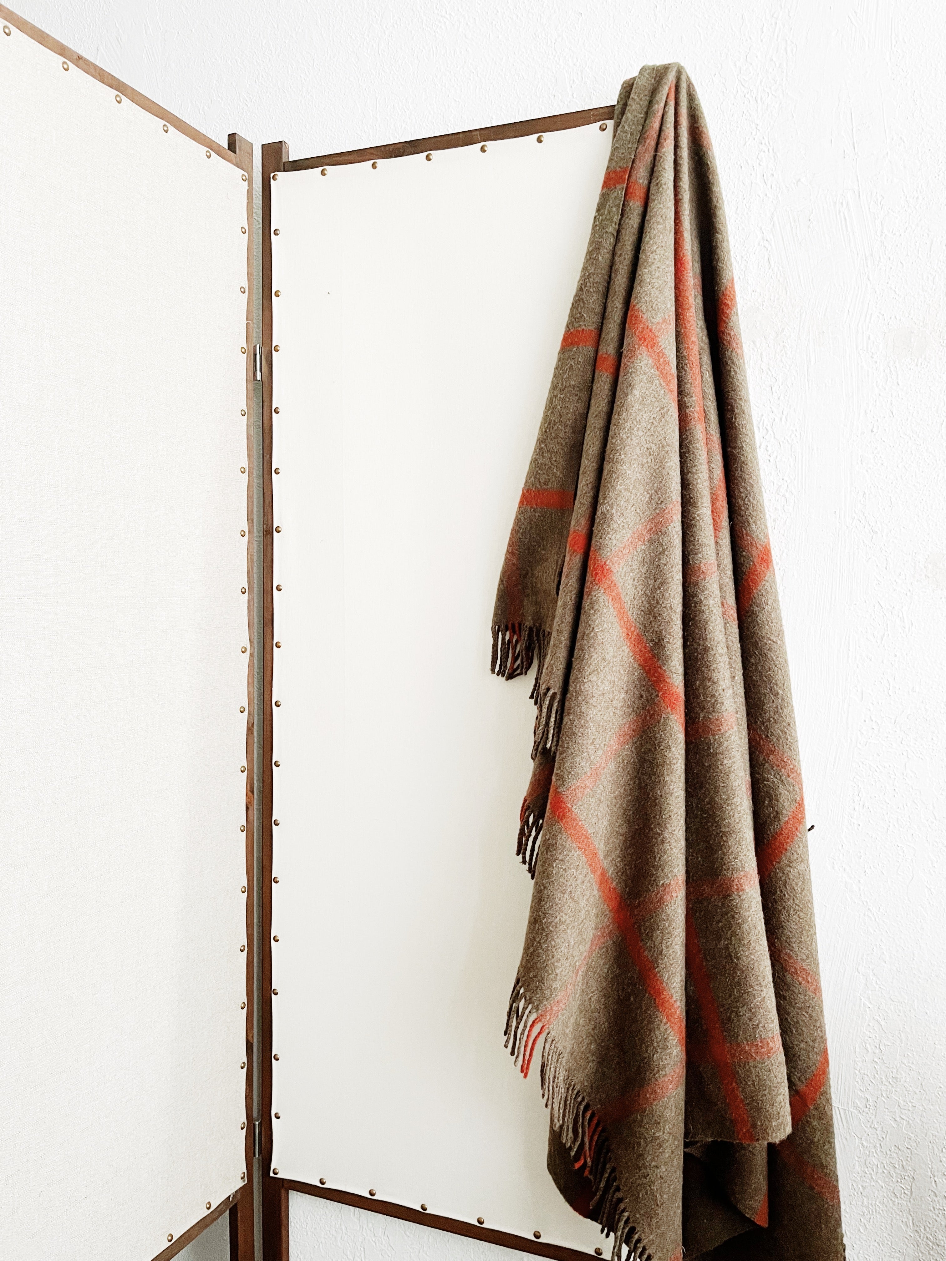 Netherfield Wool Windowpane Blanket - Thumbnail 3