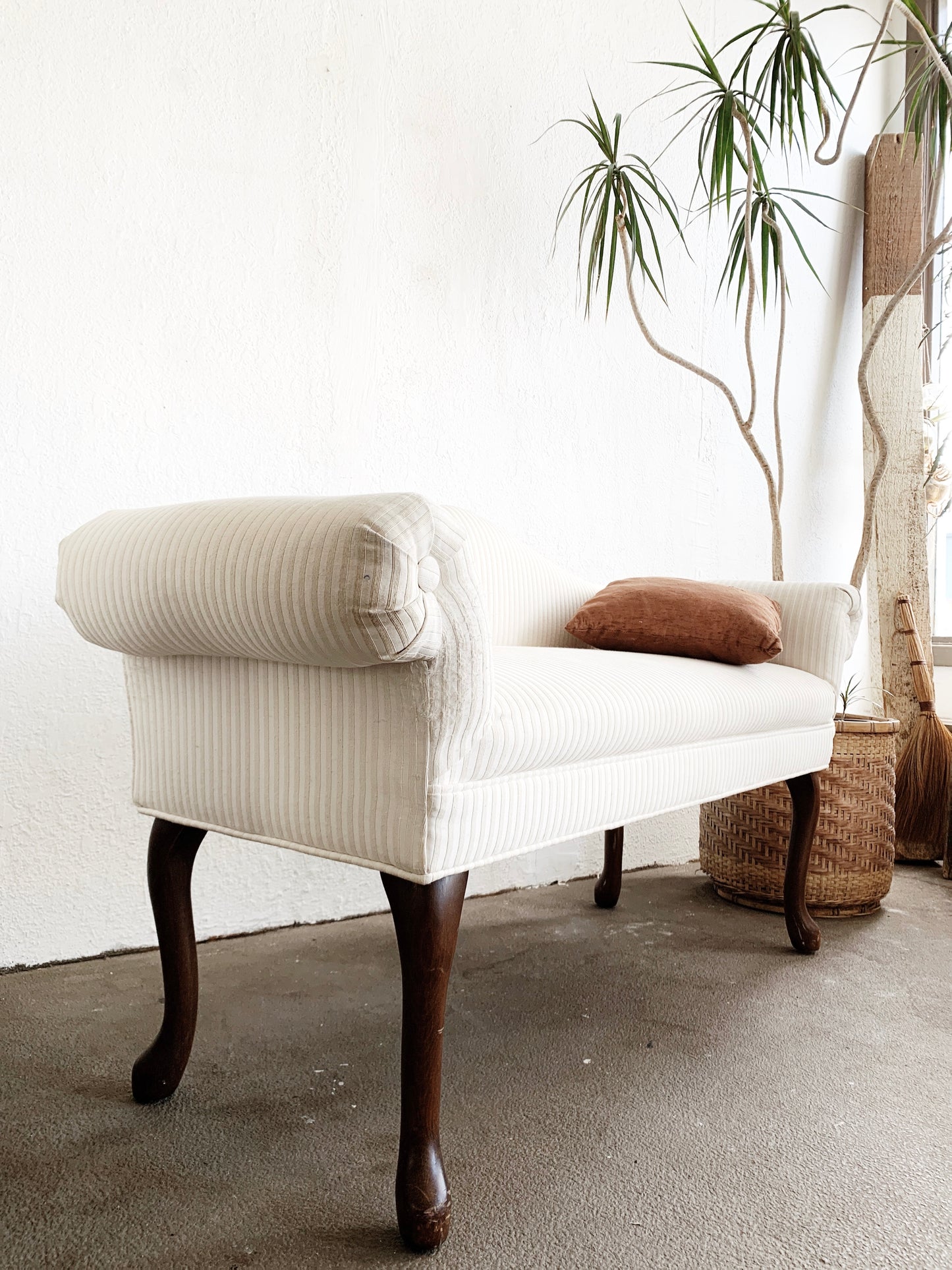 Petite Vintage Settee