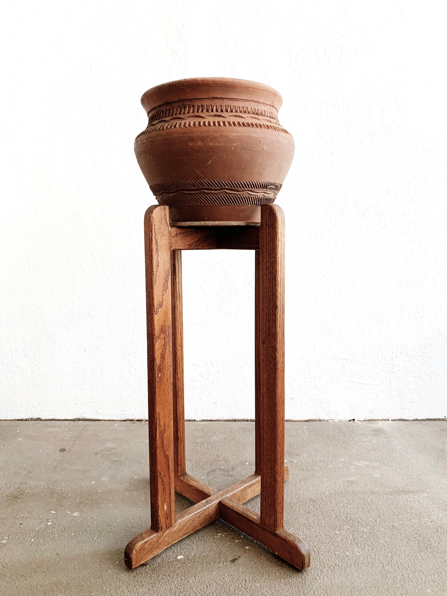 Vintage Wood Stand Maven Collective