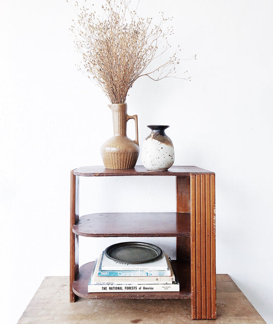 Vintage Round Edge Deco Bookshelf