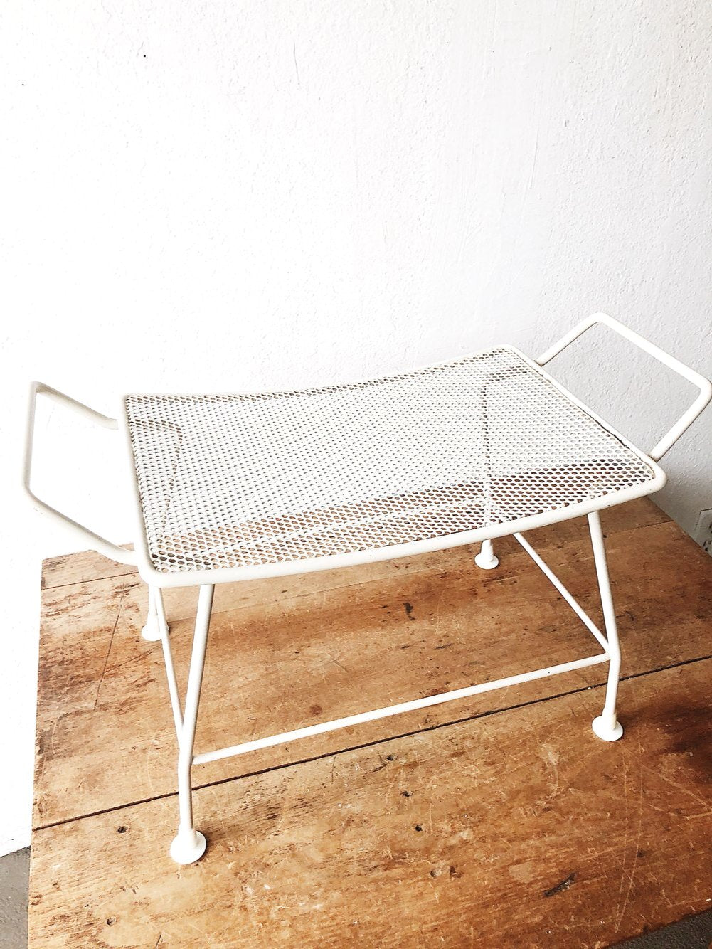 Mid Century Mesh Stool