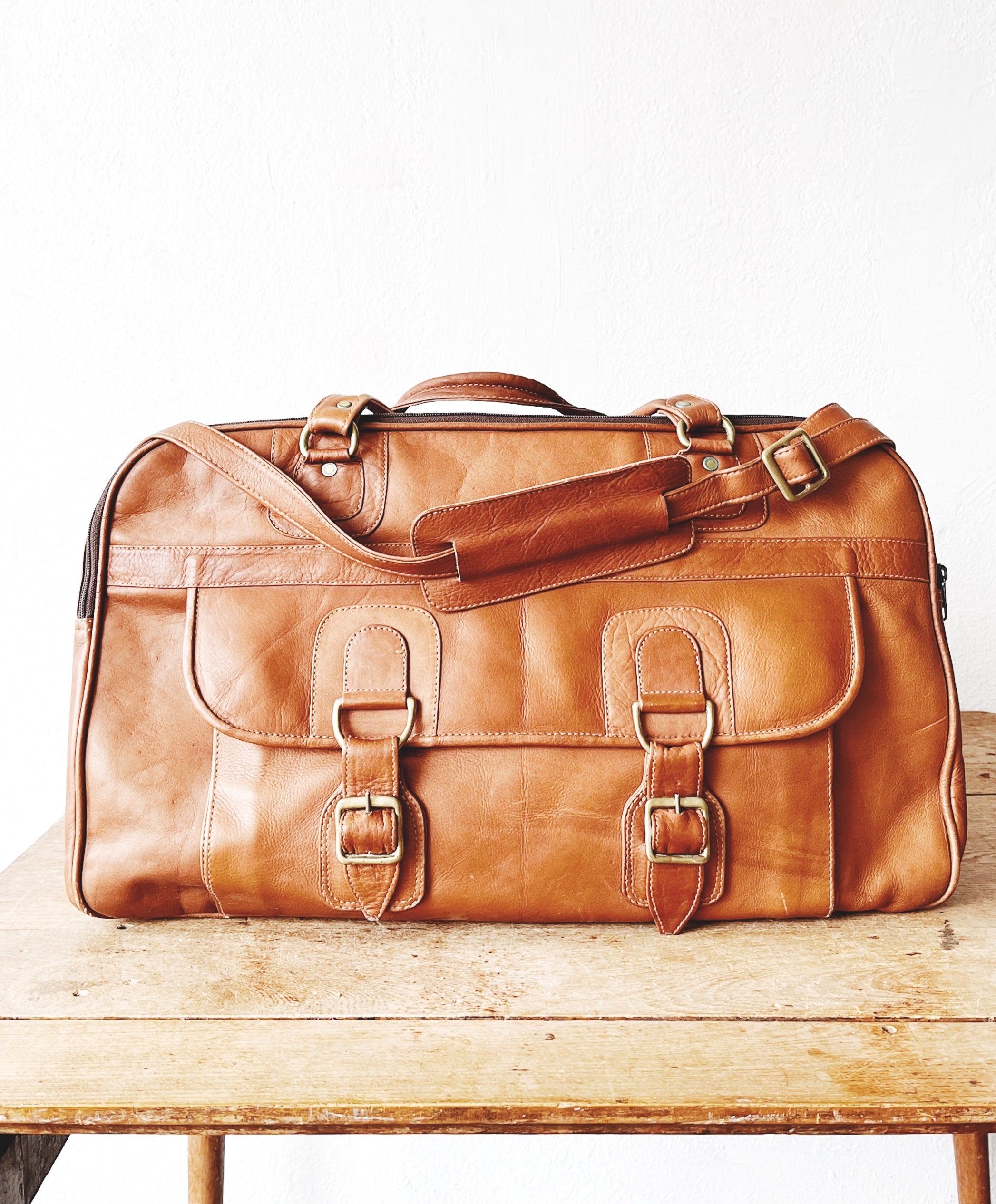 Vintage Leather Duffel Bag - Thumbnail 2
