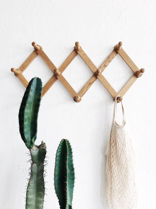 Chunky Vintage Wood Accordion Rack
