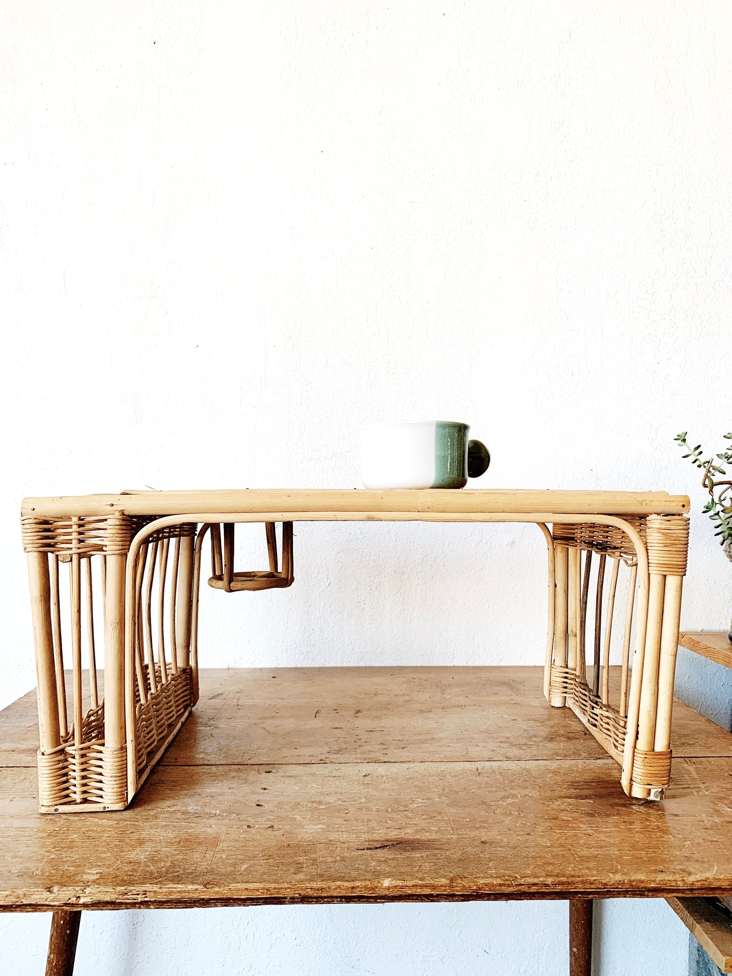 Vintage Wicker Breakfast/ Laptop Tray