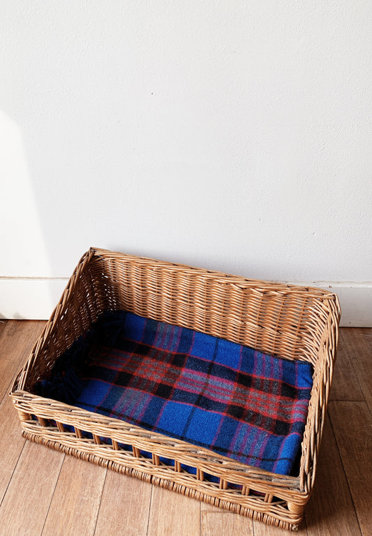 Wicker Animal Bed with Plaid Wool Blanket