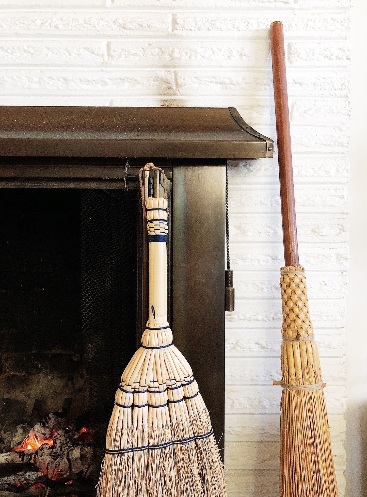 Vintage Hand or Hearth Broom