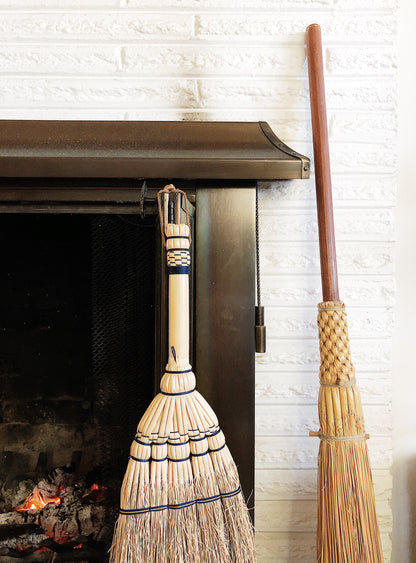 Vintage Hand or Hearth Broom