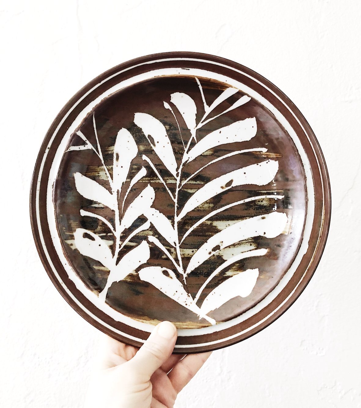 Mid Century Taos Stoneware Plate Set