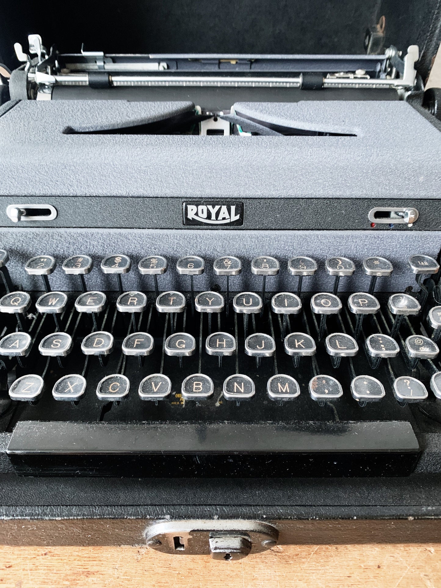 1930’s Royal Deluxe Typewriter with Case