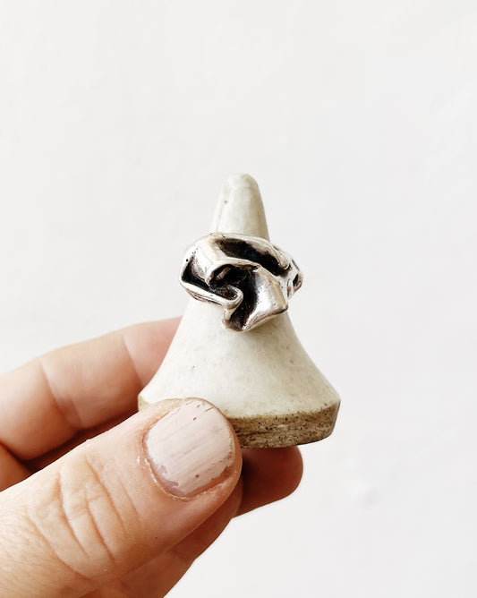 Vintage Mid Century Floral Ring