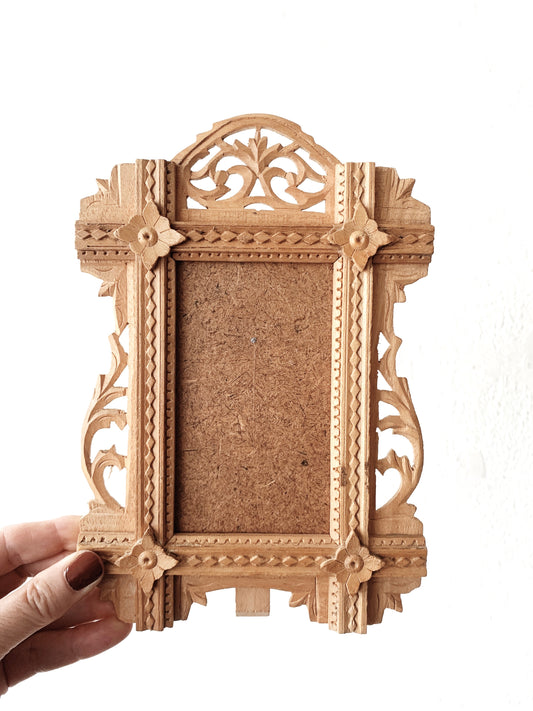 Vintage Decorative Wood Frame with Stand