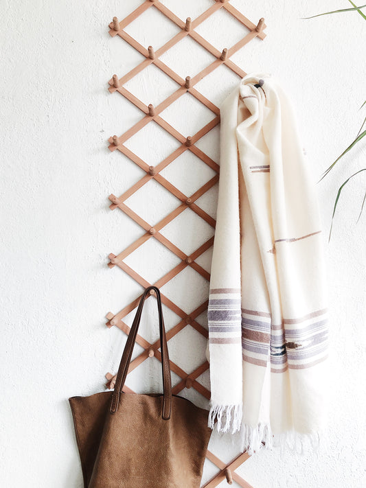 Giant Expanding Accordion Rack