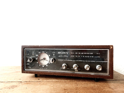 Vintage Sony FM-AM Solid State Clock Radio