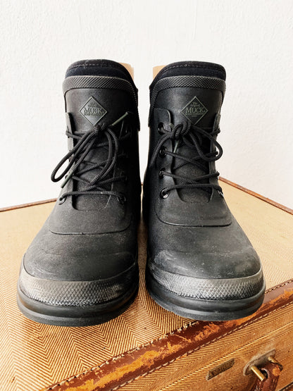 New Original Muck Boots Women’s size 9