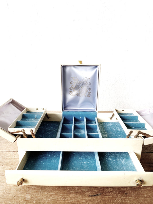 Mid Century Lady Buxton Jewelry Box