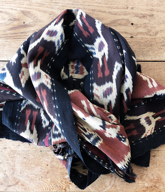Vintage Ikat Cloth / Scarf