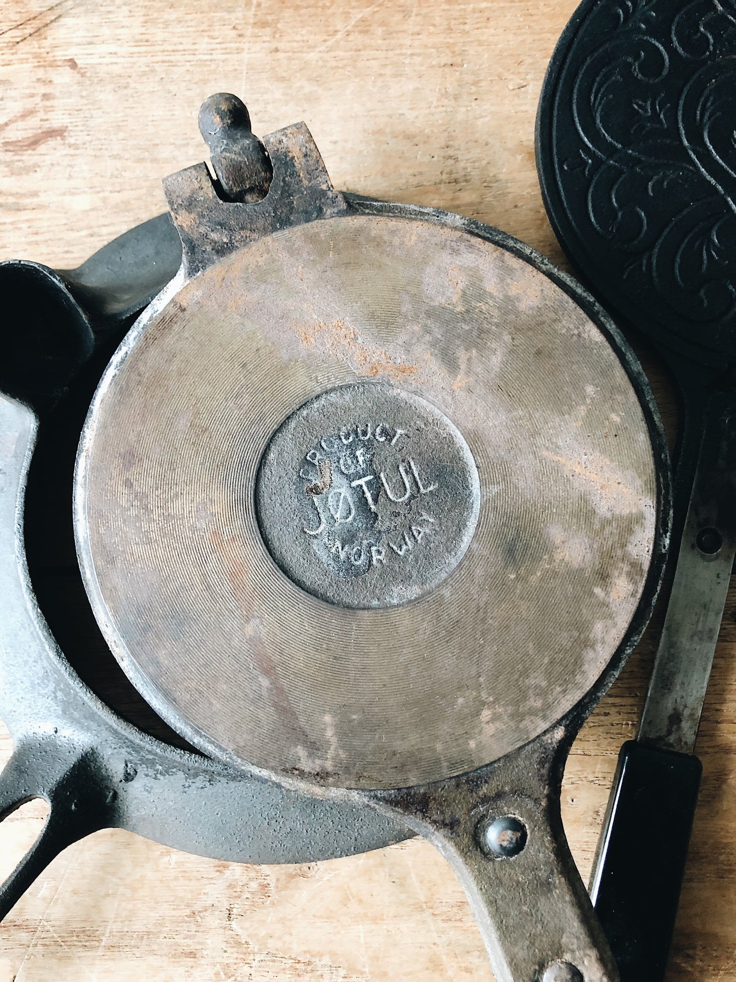 Vintage Stovetop Norwegian Krumkake Irons