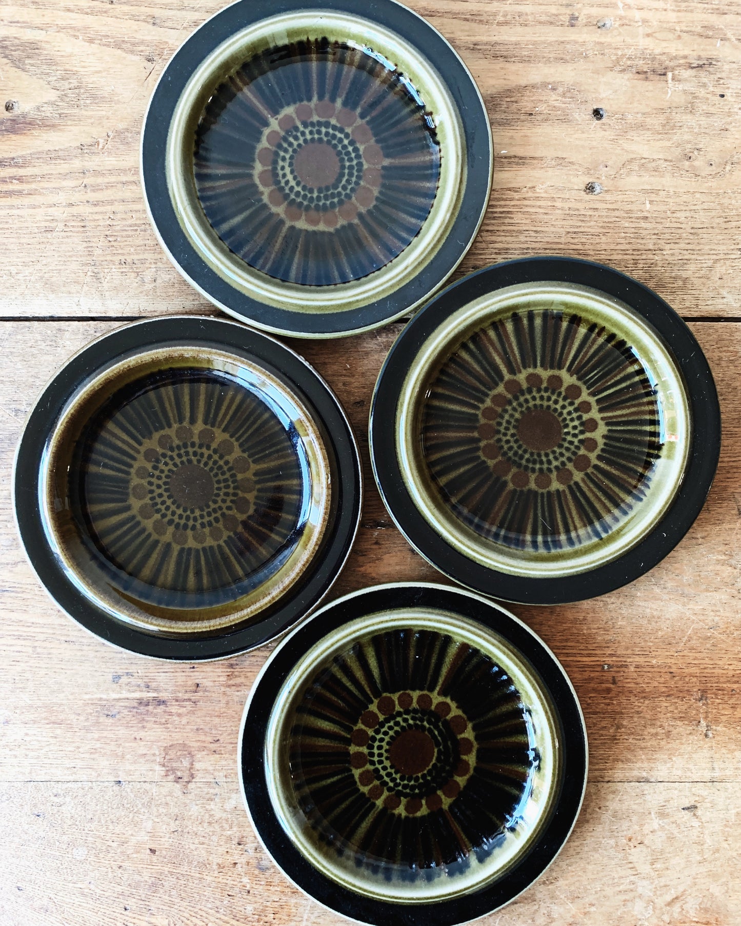 Mid Century Arabia of Finland ‘Kosmos’ Plates