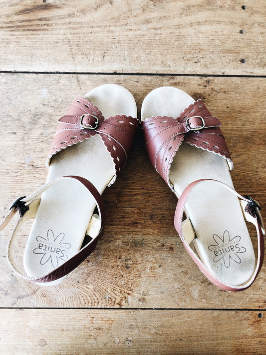 Like New Old Stock Sanita Sandals