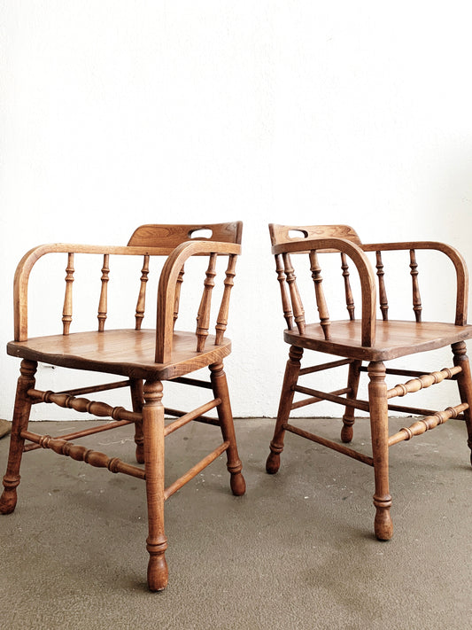 Antique Oak Captain’s Chair