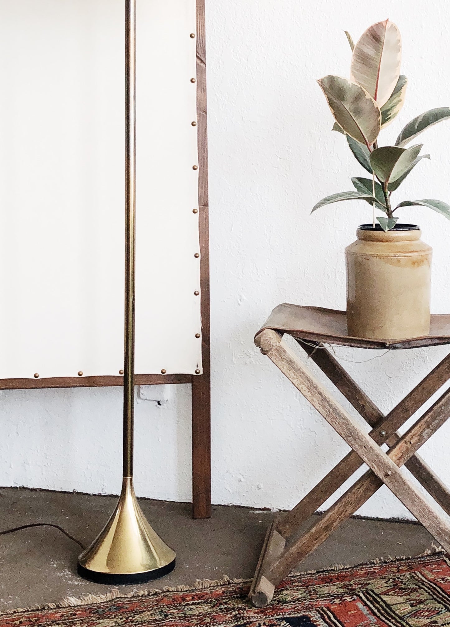 Mid Century Laurel Style Brass Tulip Lamp