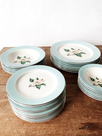 Mid Century Homer Laughlin 32 Piece Magnolia
