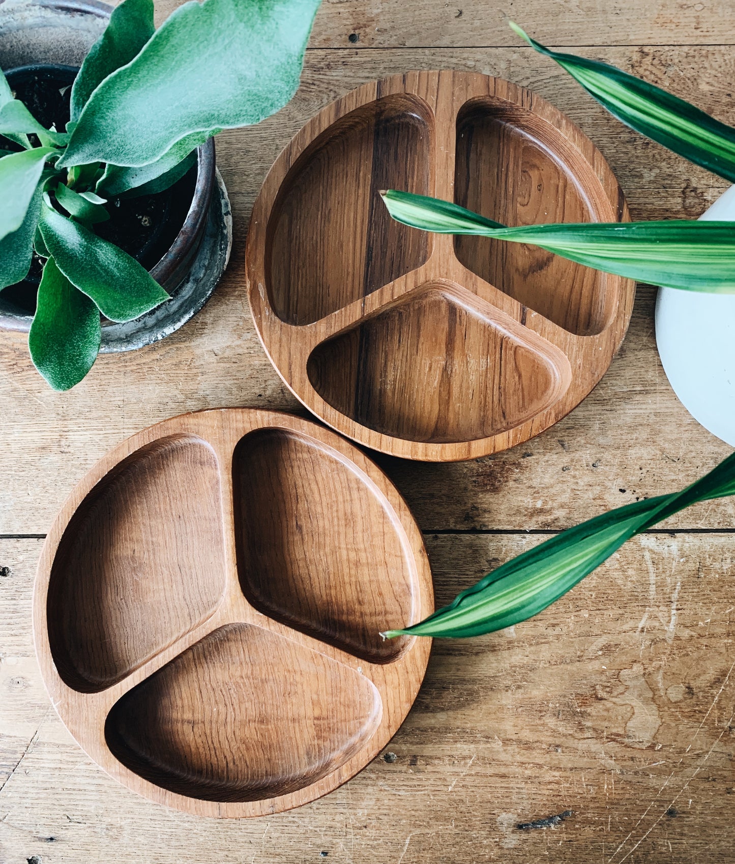 Peace Teak Divided Tray