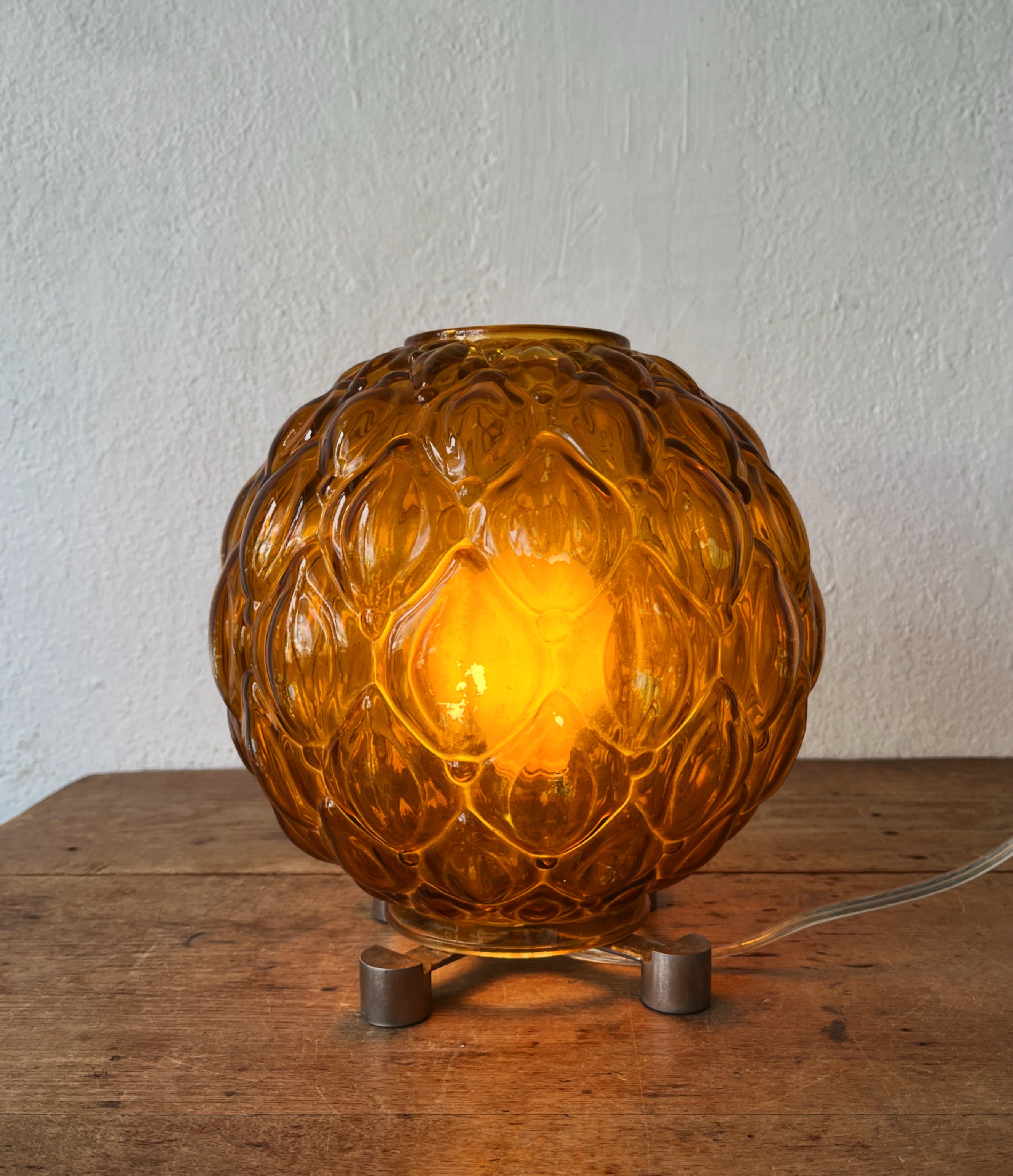 Vintage Globe Lamp - Thumbnail 2
