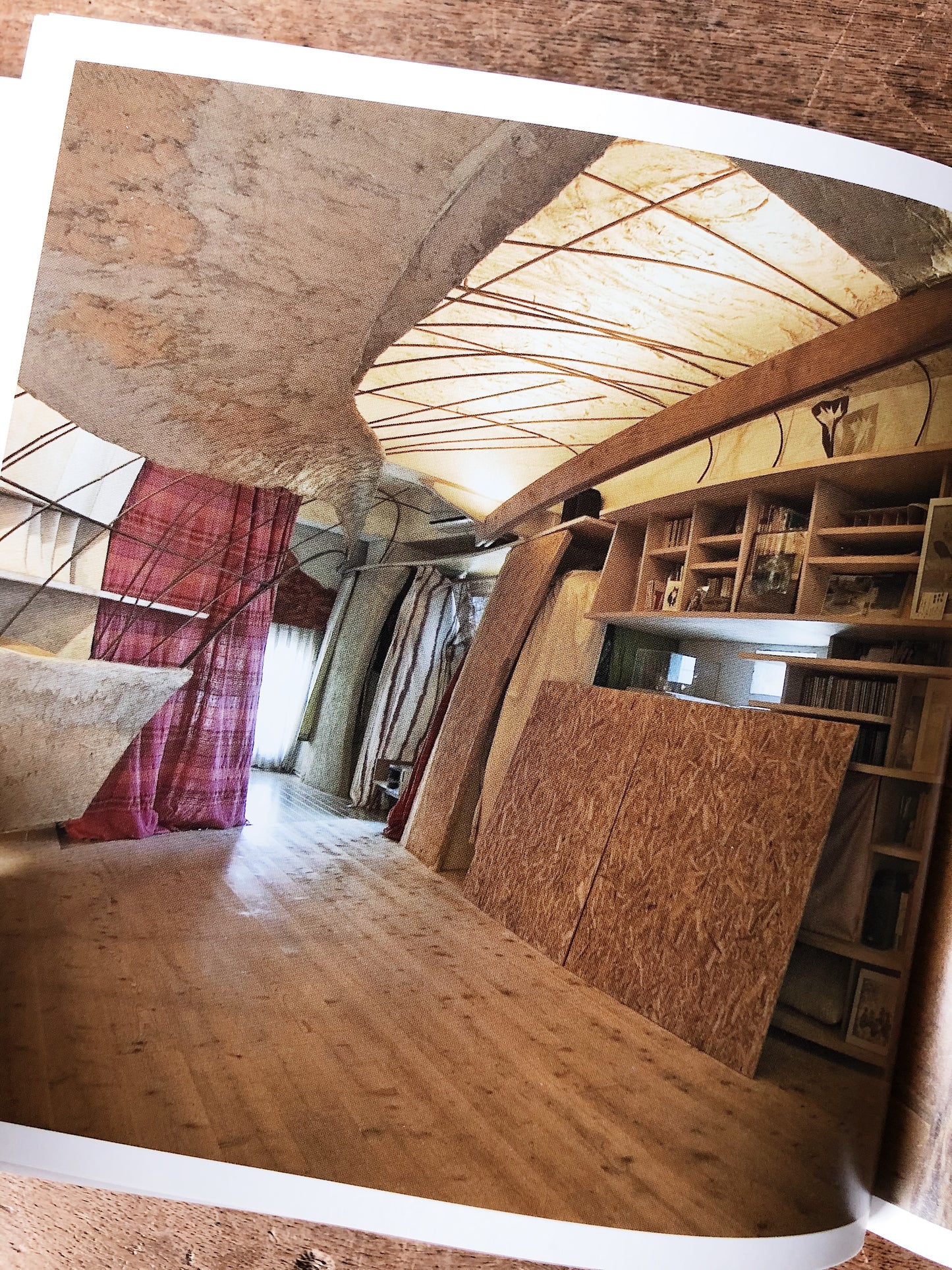 Space: Japanese Design Solutions for Compact Living