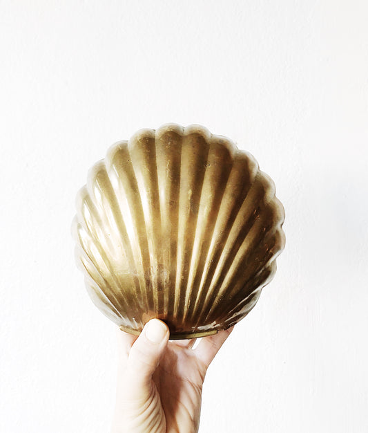 Large Vintage Brass Clam Shell Box