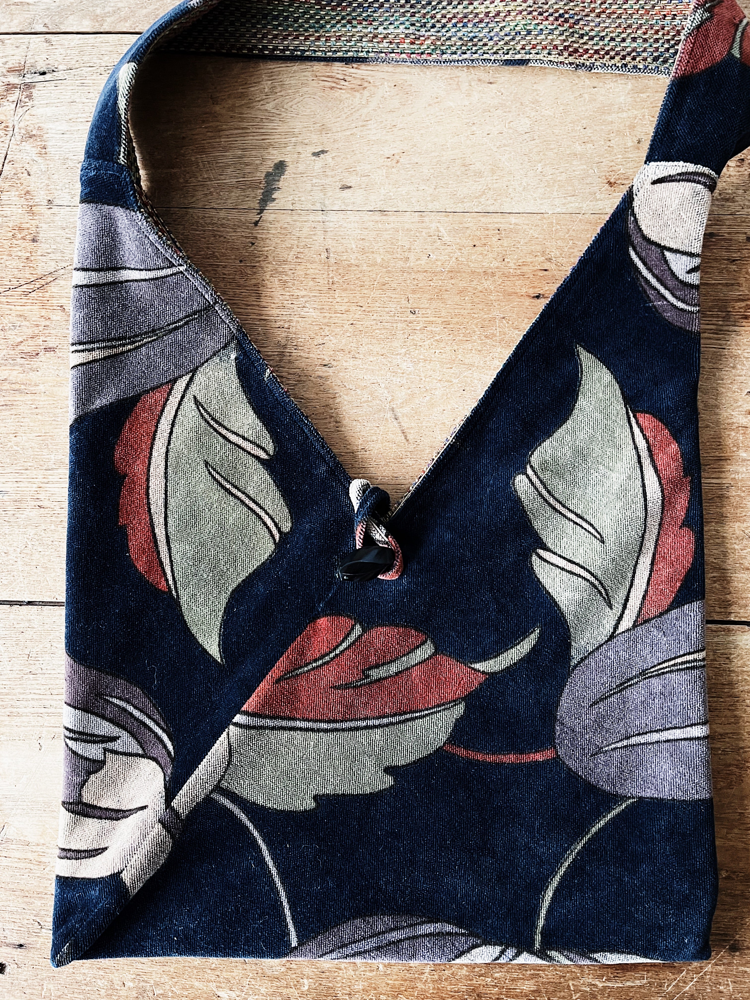 Vintage Velvet Tote - Thumbnail 2