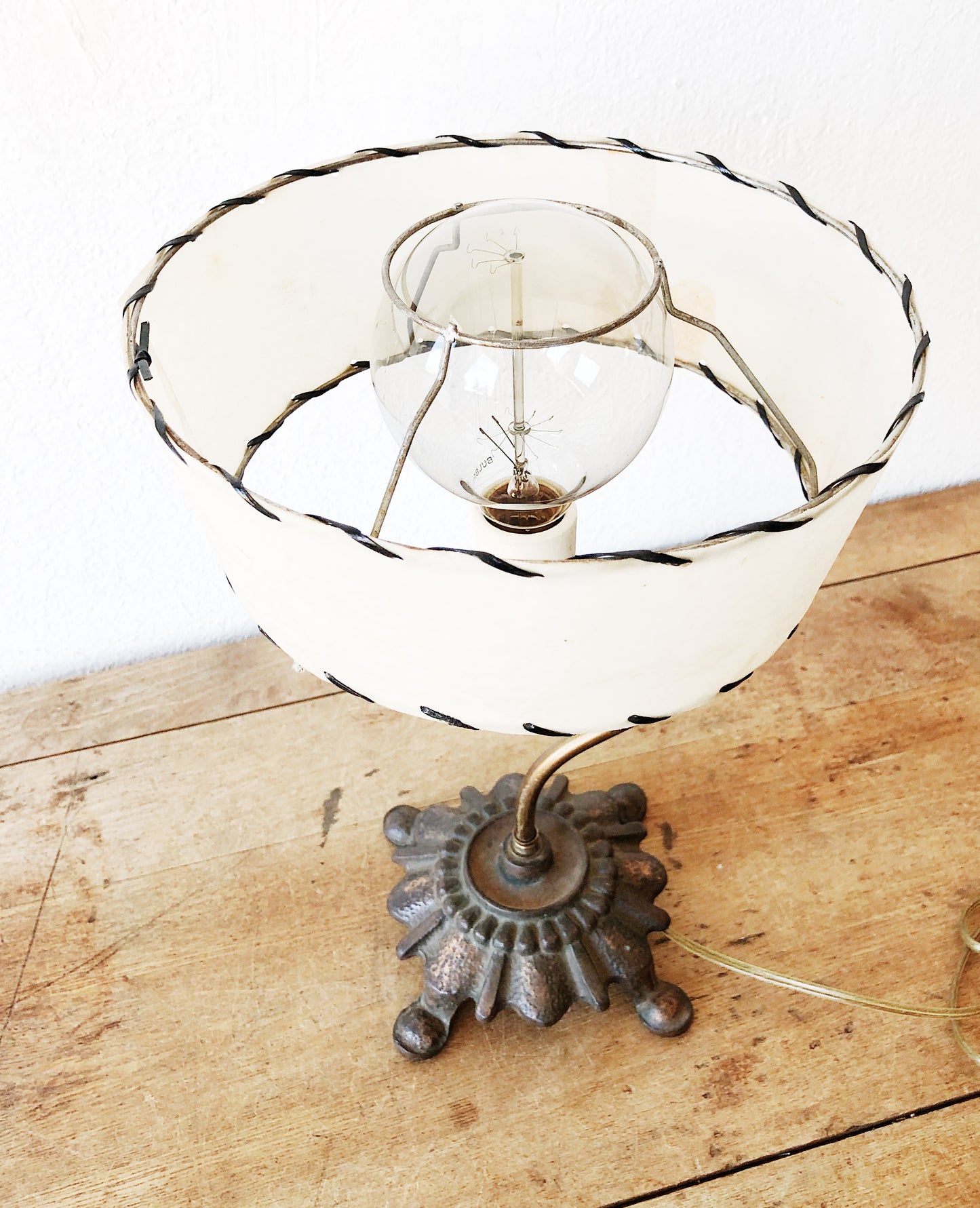 Antique Brass Arm Lamp