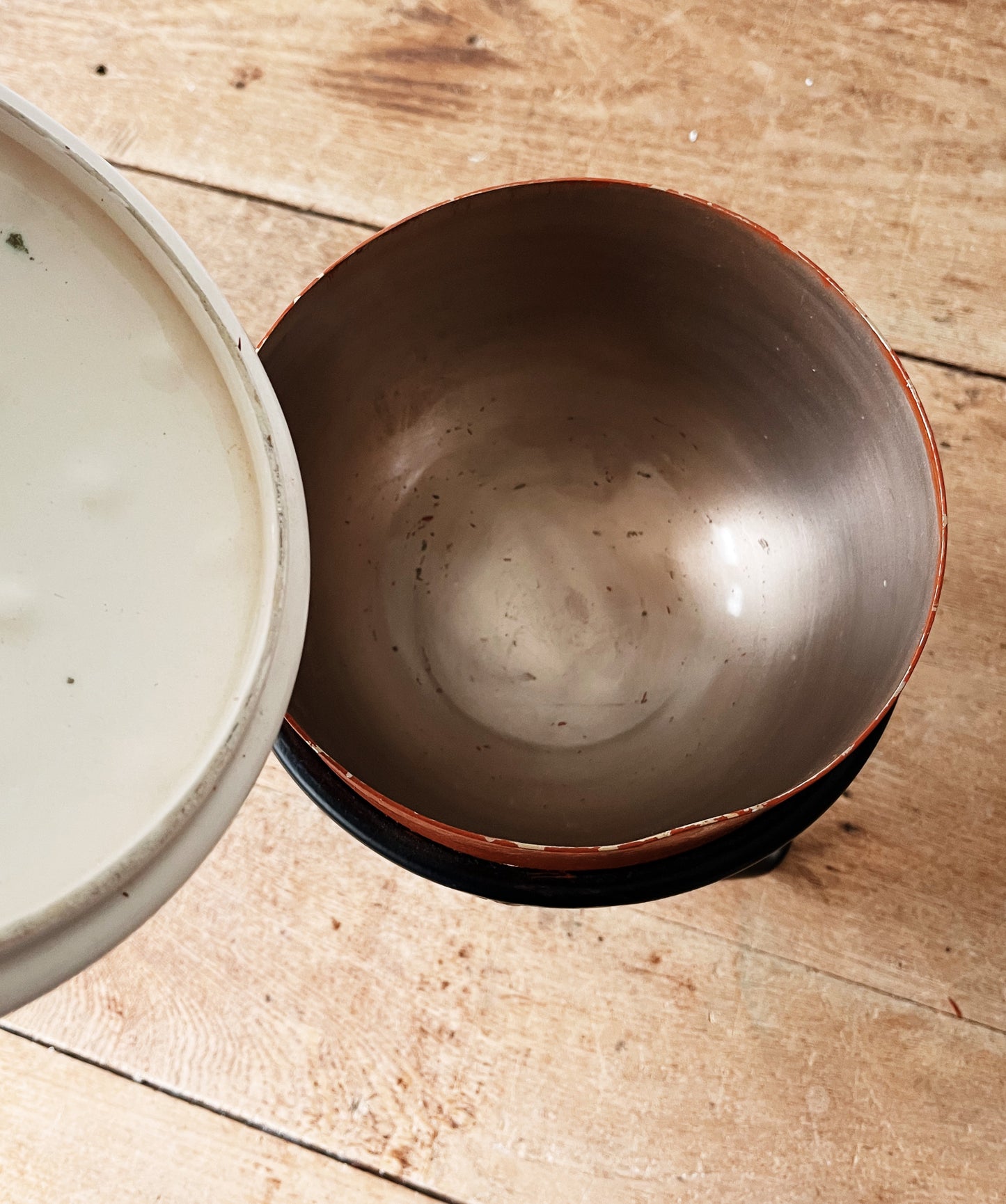 RESERVED SUZANNE Enamel Bowl and Stand