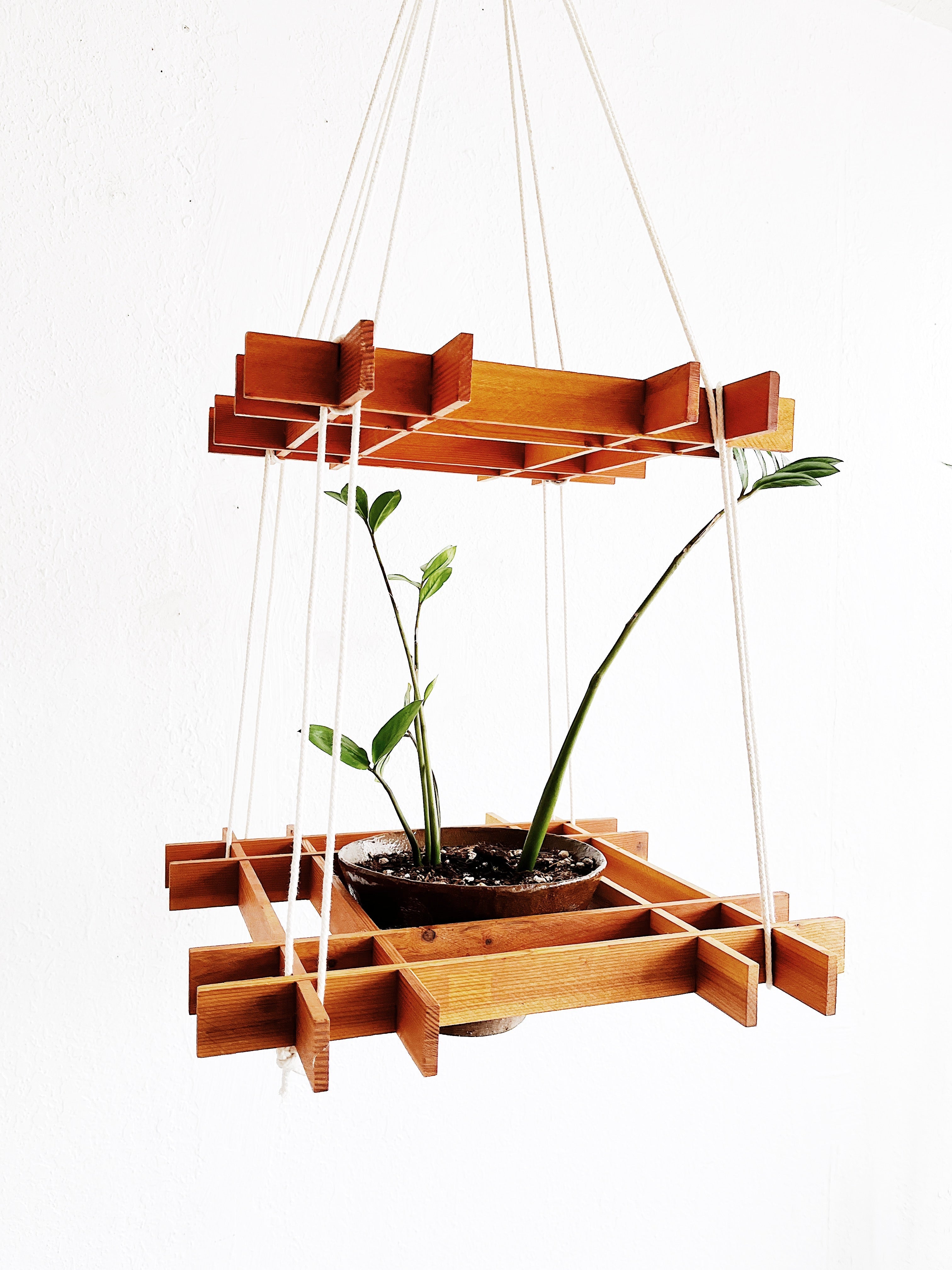 Grid Plant Hanger