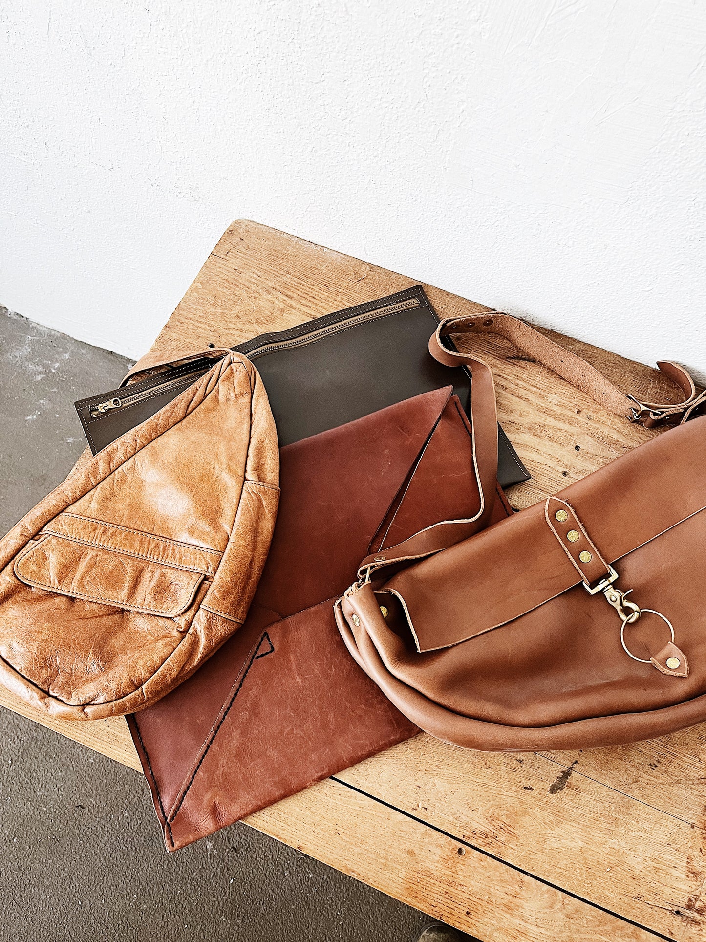 Vintage Leather Cross Body Pack