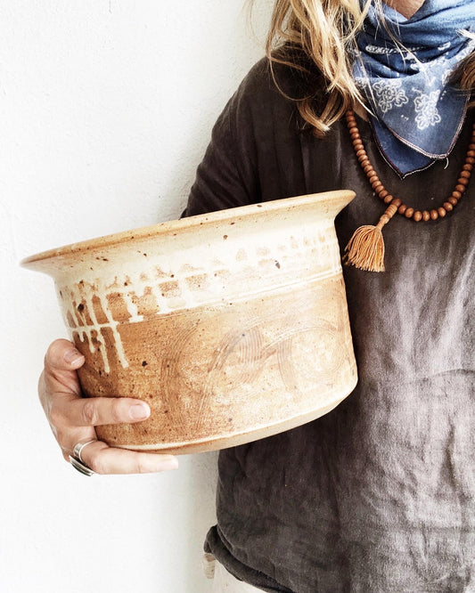 Large Vintage Pottery Bowl / Pot