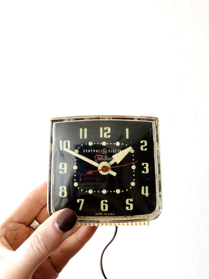 Vintage G.E. Electric Clock