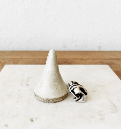 Vintage Mid Century Floral Ring