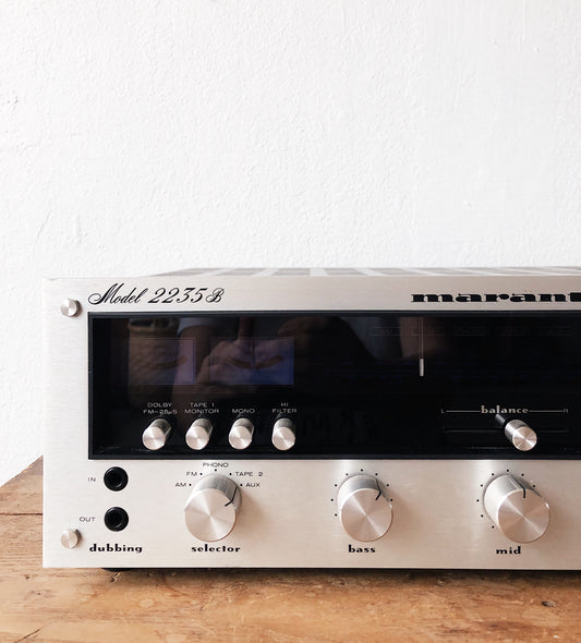 Vintage 1970s Marantz Stereo Receiver