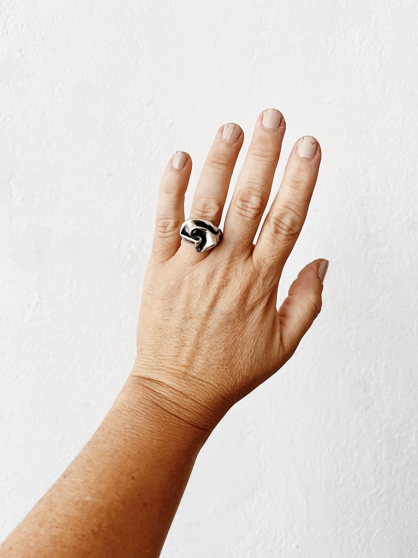 Vintage Mid Century Floral Ring