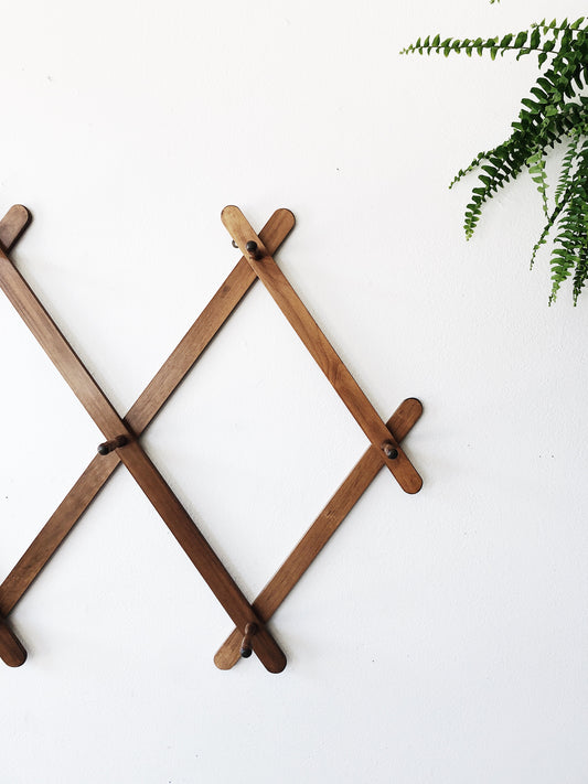 Extra Large Wood Accordion Rack