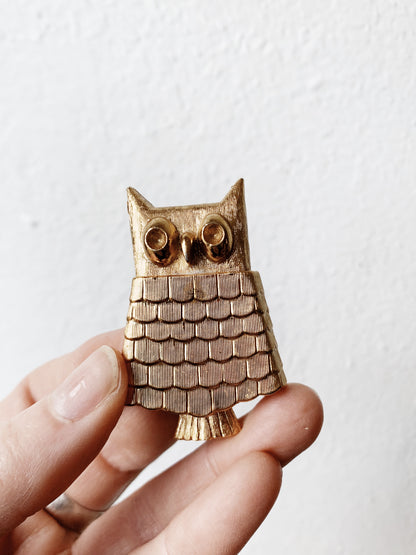 Vintage Goldtone Owl Pin with Solid Perfume or Lip Balm Compartment