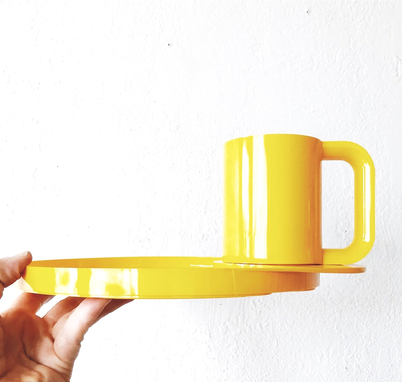 Vintage 70s Sterilite Mug and Dish Set