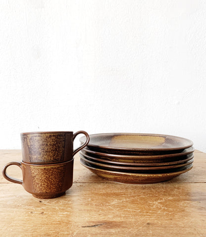 Vintage 7 Piece Iron Mountain Stoneware Plates and Mugs